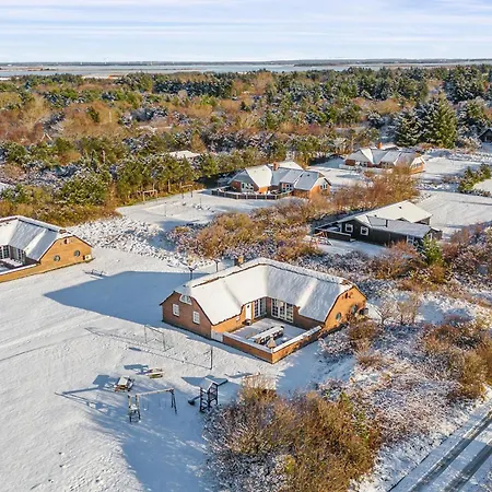 Σπίτι διακοπών 1090 *